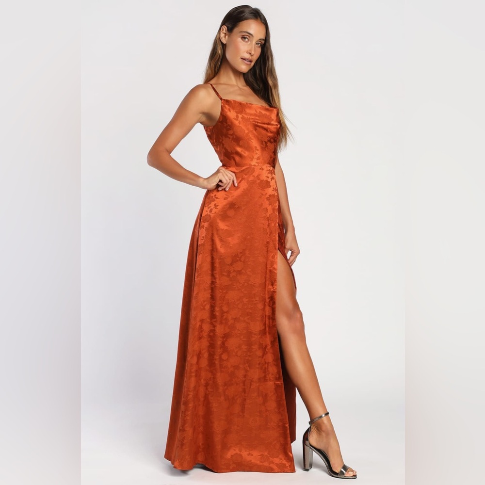 NWOT Simply Dreamy Rust Orange Satin Floral Jacquard S